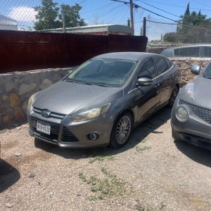 FORD FOCUS TITANIUM - 1