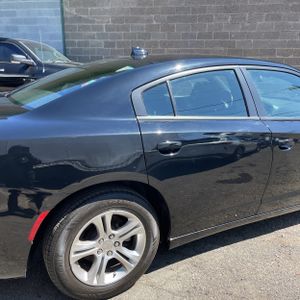 DODGE CHARGER SXT - 9