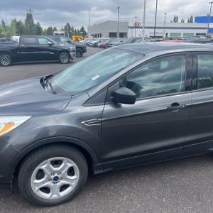 FORD ESCAPE S - 2