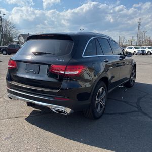 MERCEDES-BENZ GLC - 8