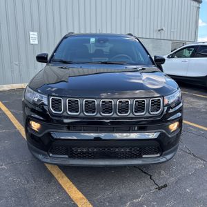 صورة مصغرة 14 لـ 2025 JEEP COMPASS LATITUDE