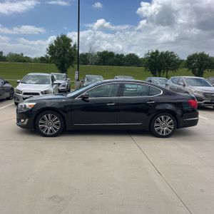 KIA CADENZA PREMIUM - 2