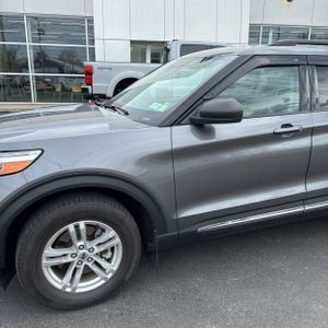 FORD EXPLORER XLT - 2