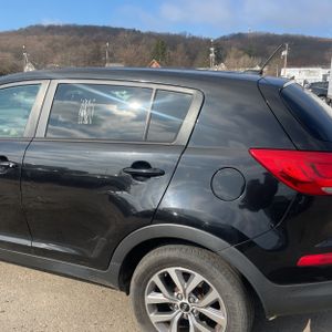 KIA SPORTAGE LX - 6