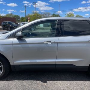 FORD EDGE SEL - 4
