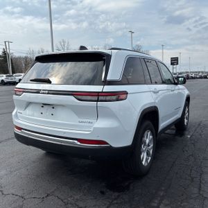 JEEP GRAND CHEROKEE LIMITED 4D SUV 4WD - 8