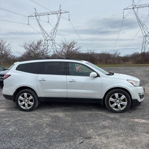 CHEVROLET TRAVERSE LT - 9