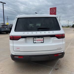 JEEP WAGONEER SERIES III - 7