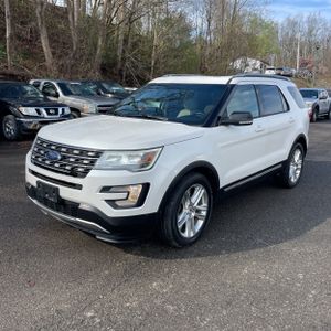 FORD EXPLORER XLT - 1