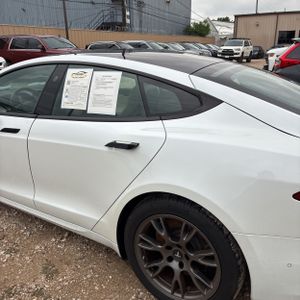 TESLA MODEL S PLAID - 6
