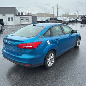 FORD FOCUS SE - 8
