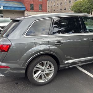 صورة 9 لـ 2022 AUDI Q7 PRESTIGE