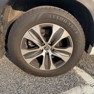 صورة مصغرة 19 لـ 2023 Toyota HIGHLANDER XLE