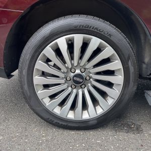 2019 Lincoln NAVIGATOR RESERVE — миниатюра 19