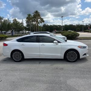 FORD FUSION SE - 10