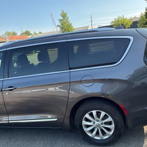 صورة 6 لـ 2019 Chrysler PACIFICA TOURING L