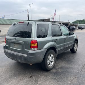 FORD ESCAPE XLT - 8
