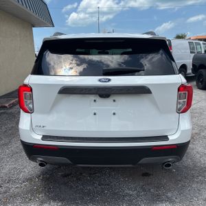 FORD EXPLORER XLT - 7