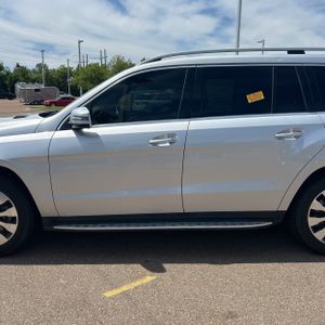 MERCEDES-BENZ GLS - 4