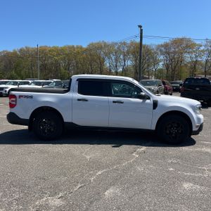 FORD MAVERICK XLT - 10