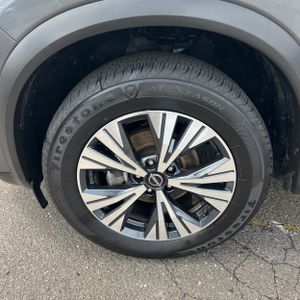 صورة مصغرة 17 لـ 2023 Nissan ROGUE SV