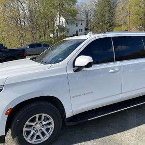 CHEVROLET SUBURBAN LT - 2