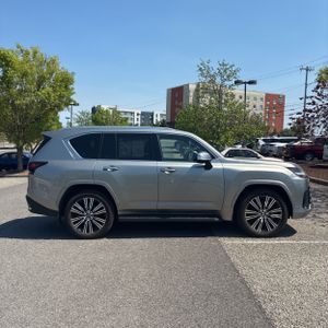 LEXUS LX 600 LUXURY - 10