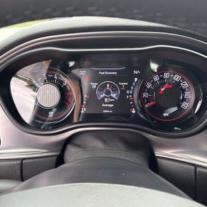 2023 Dodge CHALLENGER R/T — миниатюра 39