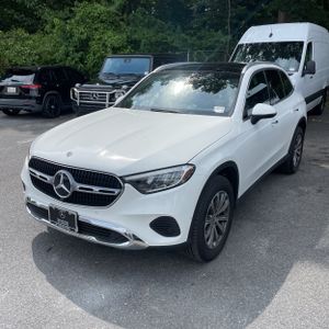 2025 Mercedes-BENZ GLC 照片 1