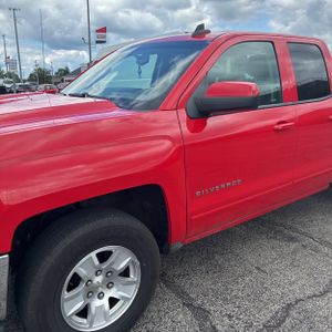 2018 Chevrolet SILVERADO 1500 LT 照片 2