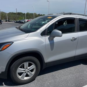 CHEVROLET TRAX LT - 2