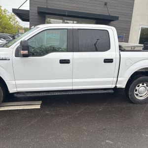 FORD F-150 XL - 4