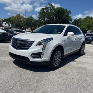 CADILLAC XT5 LUXURY - 1