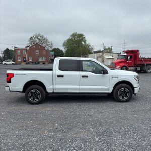 FORD F-150 LIGHTNING XLT - 10