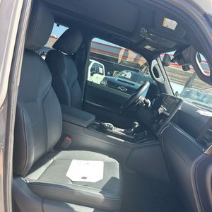 صورة 33 لـ 2024 Lexus GX 550 LUXURY+