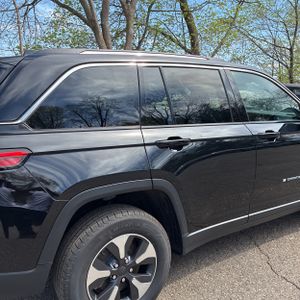 JEEP GRAND CHEROKEE 4XE - 9