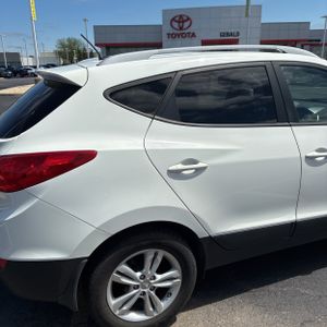 HYUNDAI TUCSON - 9