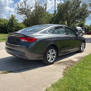 صورة 8 لـ 2016 Chrysler 200 LIMITED