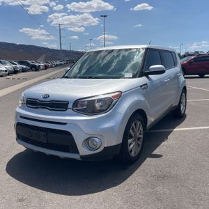 2019 KIA SOUL + 照片 1
