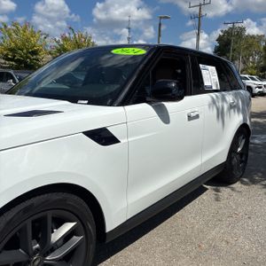 صورة 2 لـ 2024 LAND Rover RANGE ROVER SPORT P360 SE