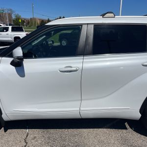 Toyota Highlander XLE - 4