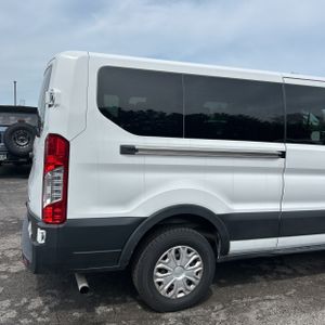 FORD TRANSIT 350 XLT - 9