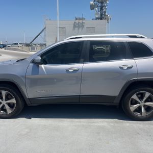 2020 JEEP CHEROKEE LIMITED — фото 4