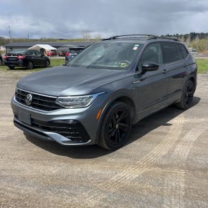 VOLKSWAGEN TIGUAN SE R-LINE BLACK - 1