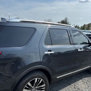 FORD EXPLORER PLATINUM - 9