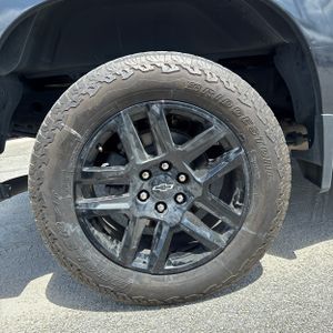 2023 Chevrolet SILVERADO 1500 RST 照片 16