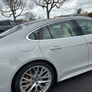 PORSCHE PANAMERA 4S - 9