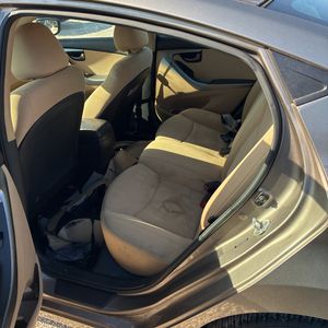 2013 Hyundai ELANTRA GLS — миниатюра 31