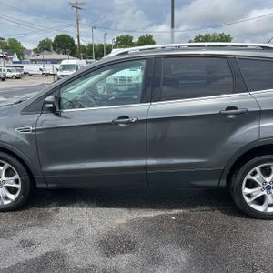 FORD ESCAPE TITANIUM - 4