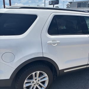 FORD EXPLORER XLT - 9